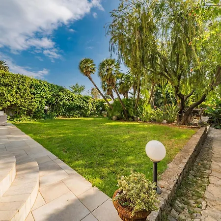 Apartment Cozystay 1816 Chic Getaway With Pool Californie